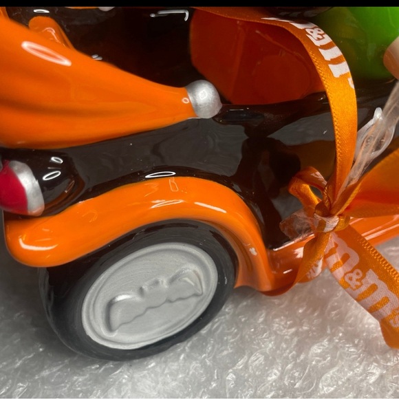 M&M's 2003 Galerie Halloween Candy Dish Orange/Black Ceramic Classic Hot Rod Car - Picture 6 of 6